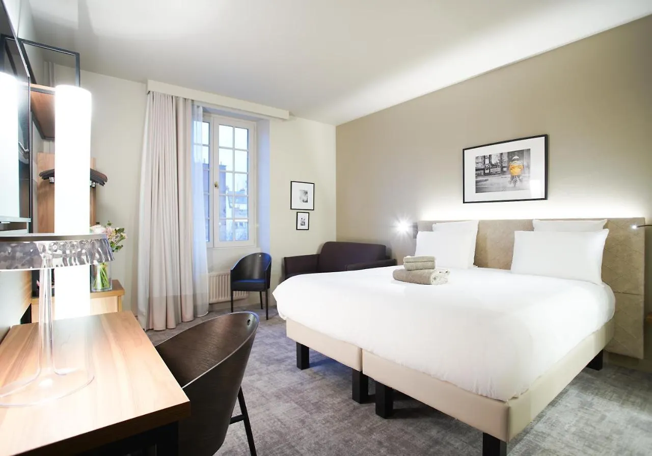 Mercure Rennes Centre Place Bretagne 4*,  France