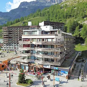 https://rsidence-les-cmes-centre-val-disre.hotels-rhonealpes.com
