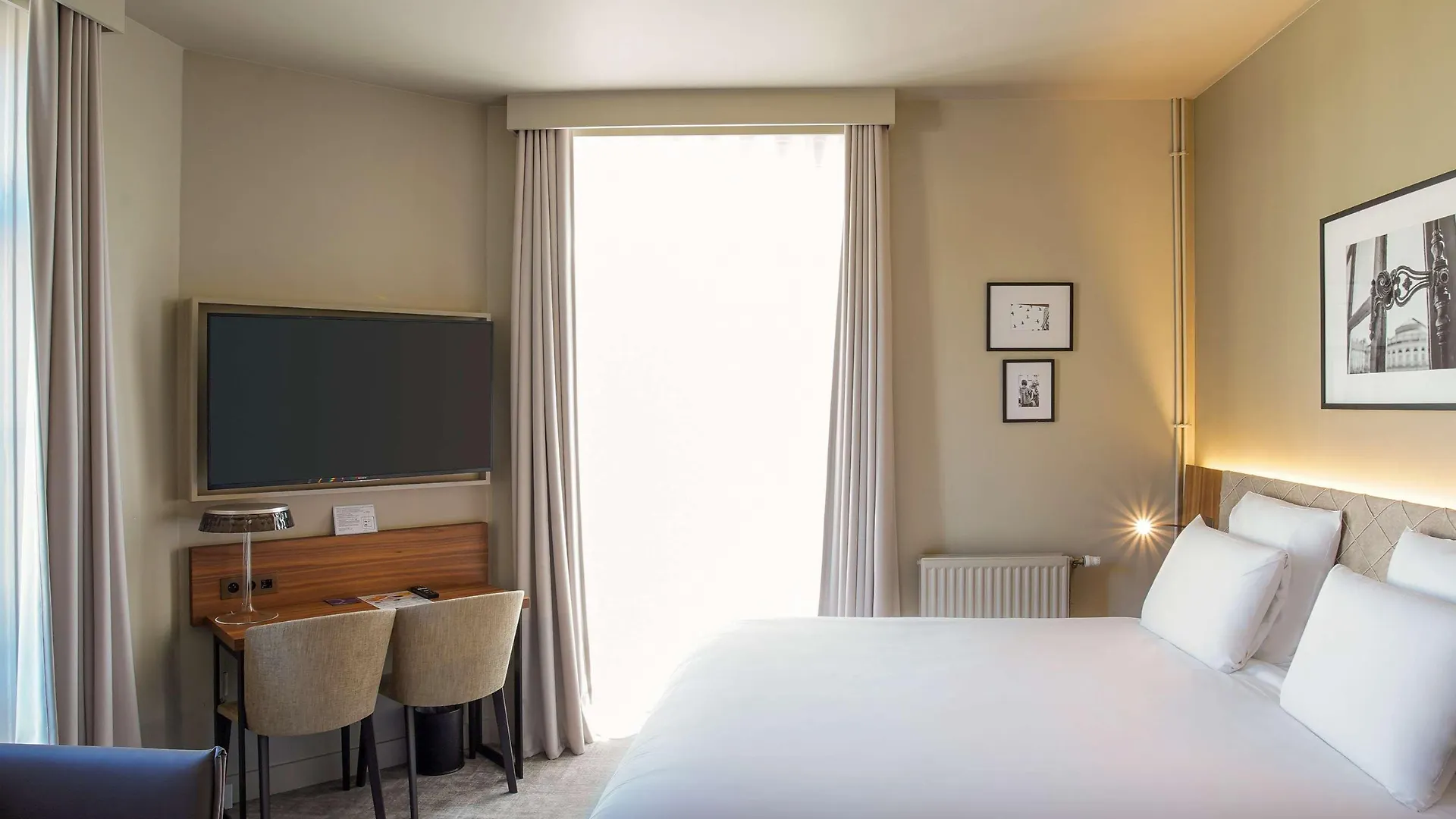 Mercure Rennes Centre Place Bretagne Hotel